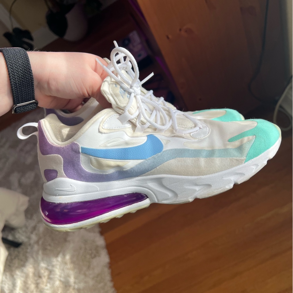 Nike Air Max 270